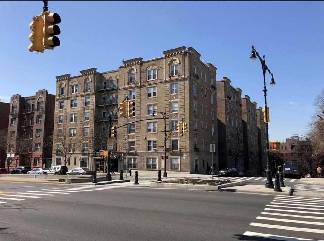 Exterior, Facade, Condo Building