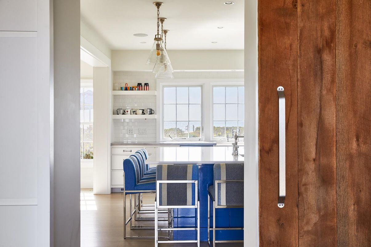 Interior, Pendant Lights, Recessed Lighting, Wood Texture Flooring