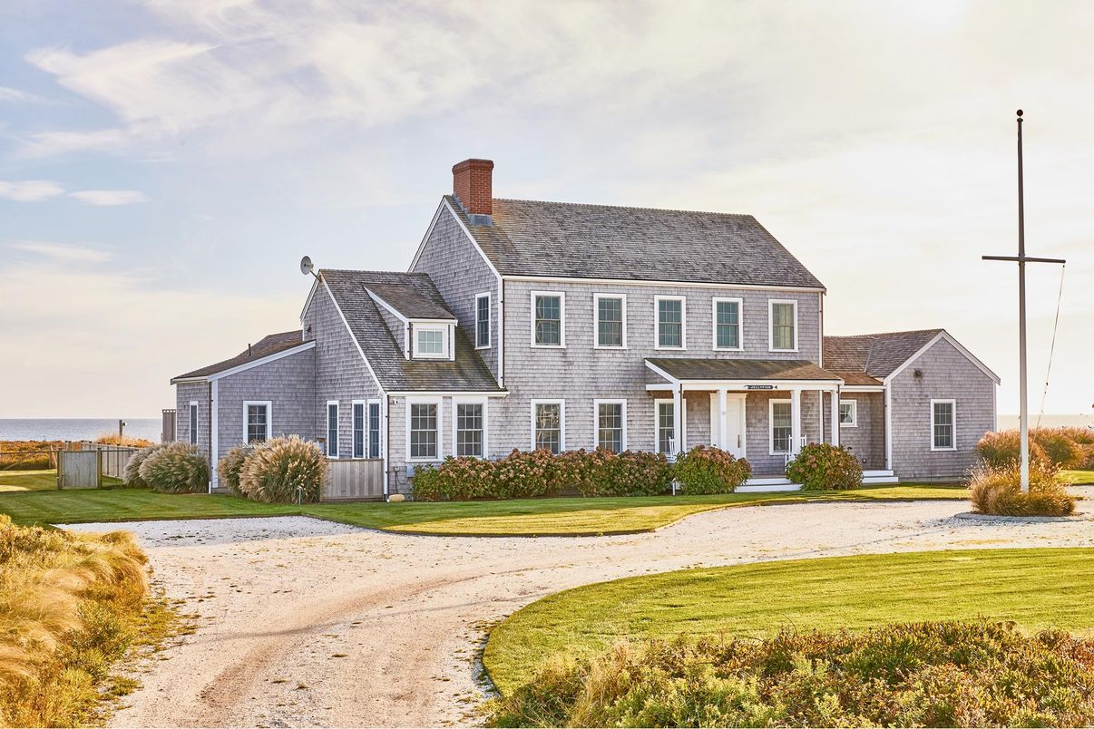 Backyard, Exterior, Facade, Cape Cod