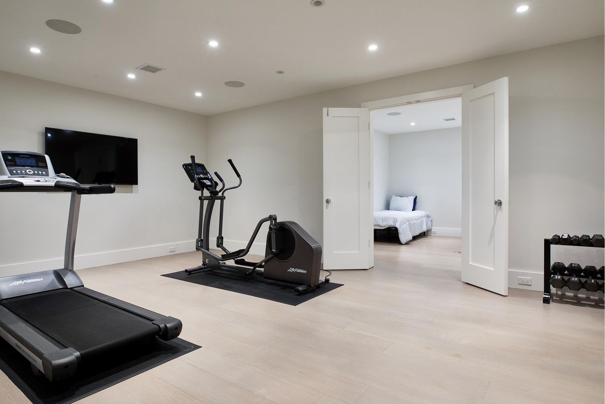 Bedroom, Fitness Equipment, Interior, Recessed Lighting, Wood Texture Flooring