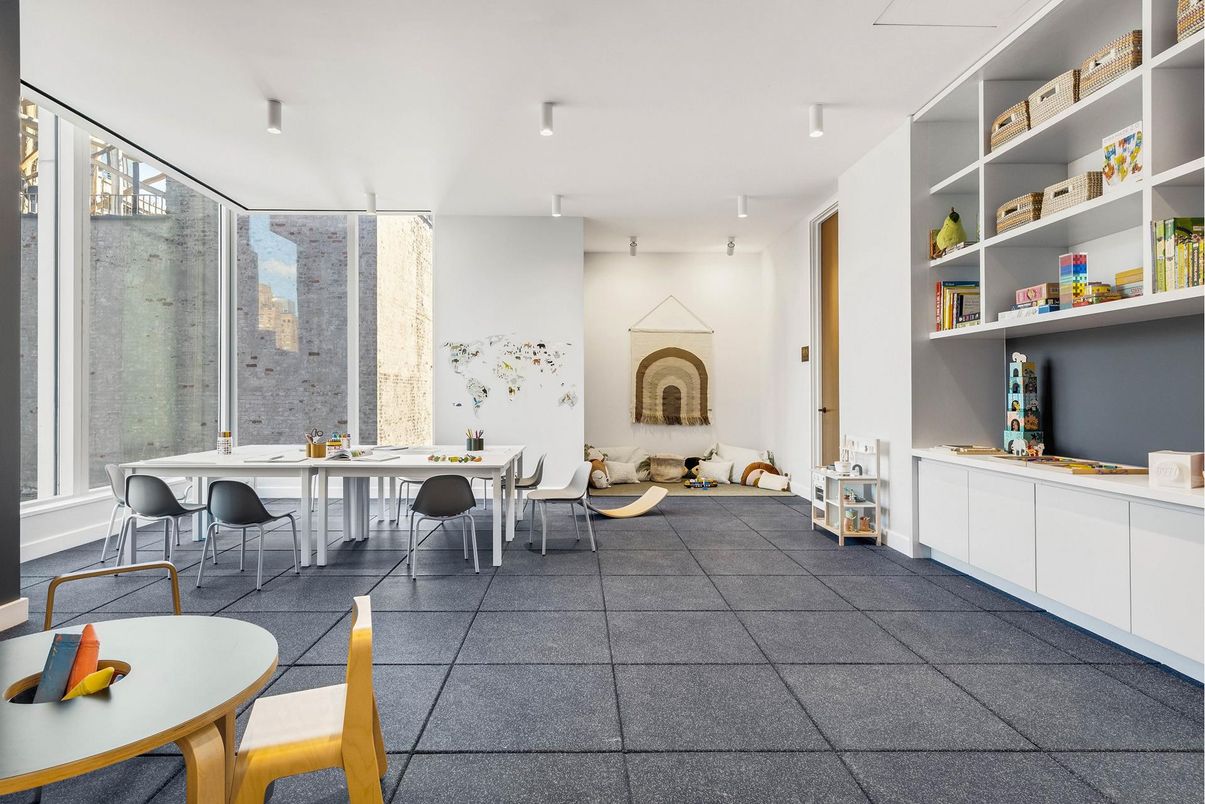 Dining room, Interior