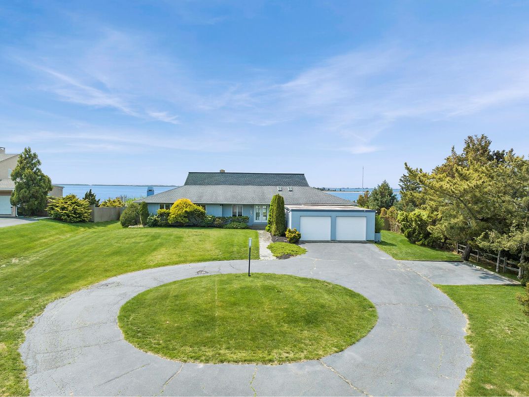 Attached, Backyard, Exterior, Facade, Ranch