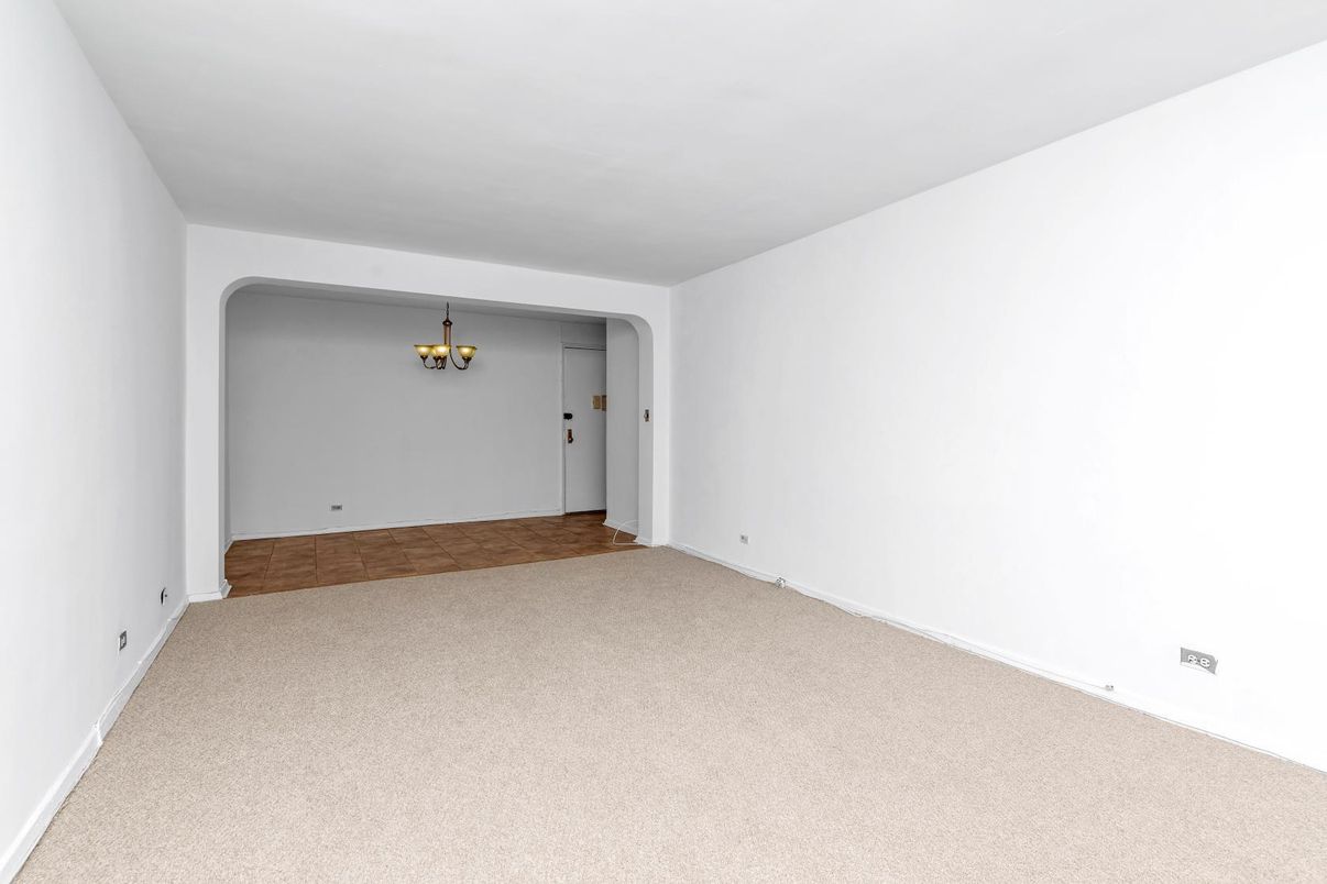 Chandelier, Empty room, Interior
