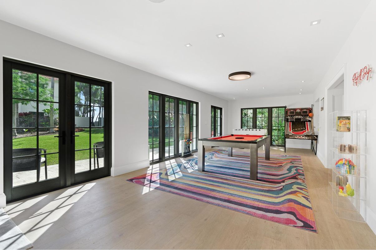 Billiard Table, Game Room, Interior, Recessed Lighting, Wood Texture Flooring
