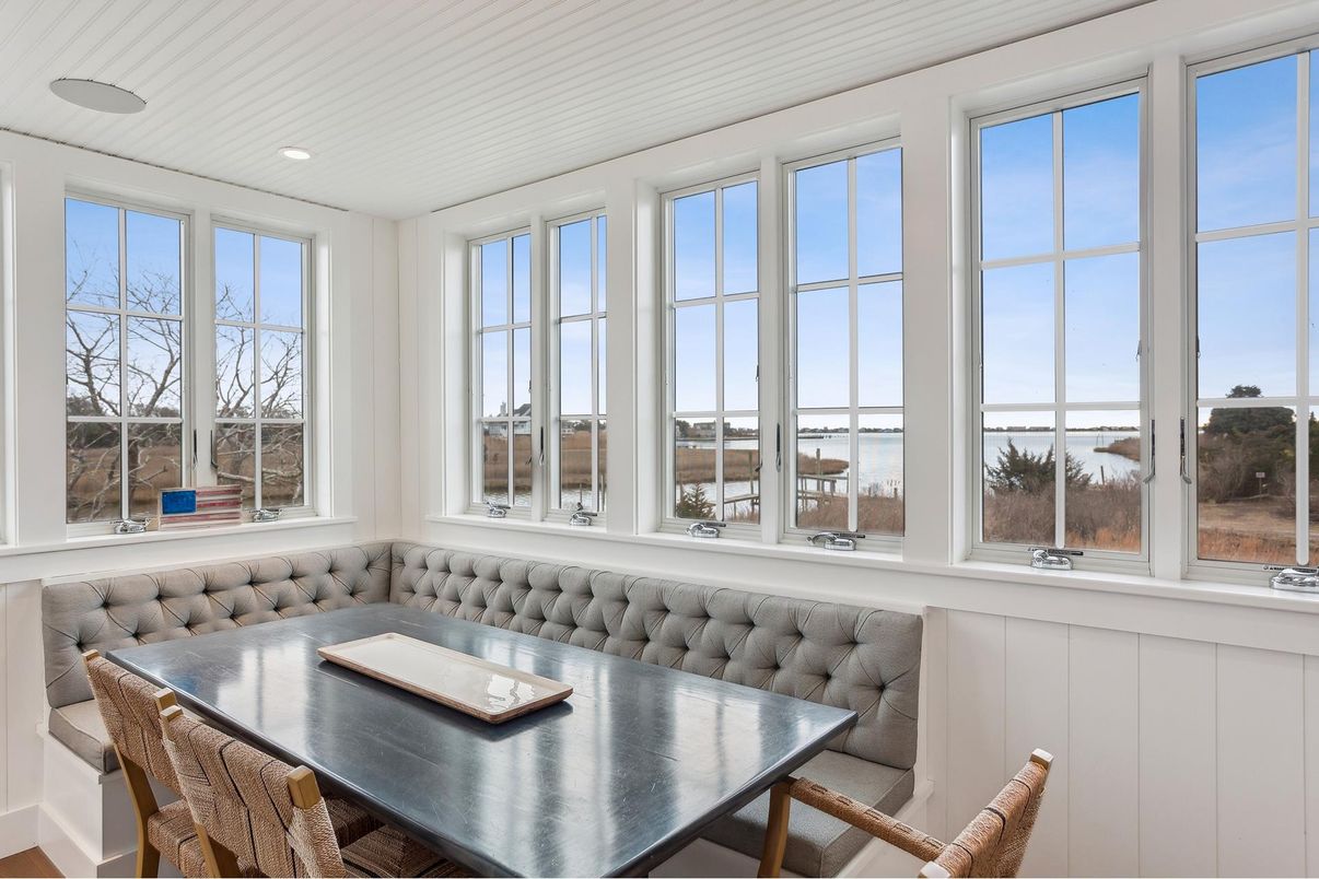 Dining room, Interior, Recessed Lighting