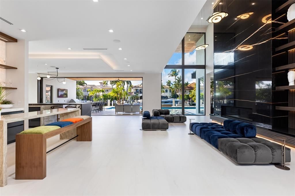 Interior, Living room, Pendant Lights, Recessed Lighting