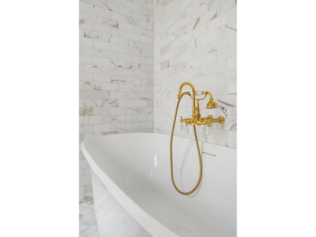 Bathroom, Free Standing Baths, Interior, Marble, Marble Walls