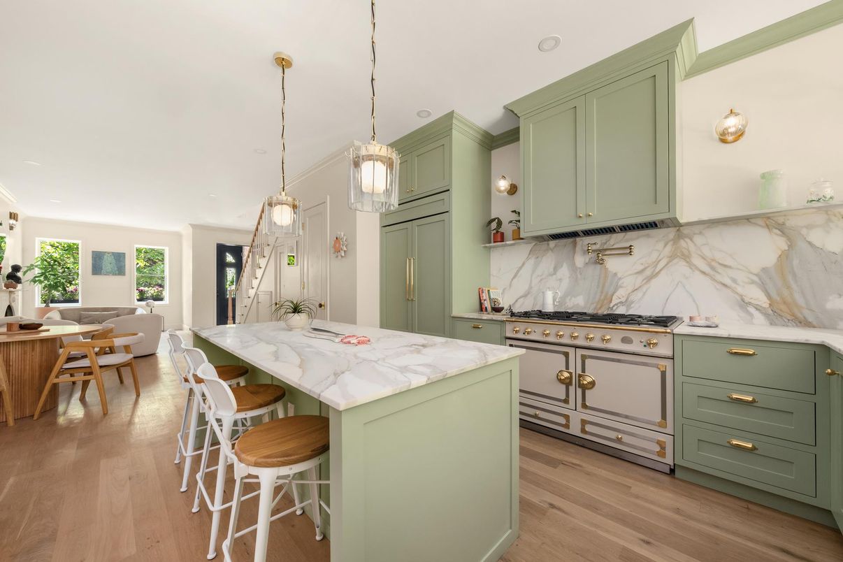 Dining room, Interior, Kitchen, Marble Walls, Pendant Lights, Stainless Steel Appliances, Wood Texture Flooring