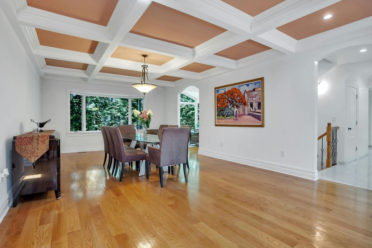 Dining room, Interior, Pendant Lights, Recessed Lighting, Wood Texture Flooring