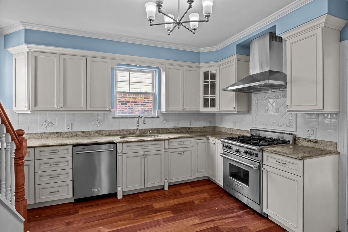 Chandelier, Interior, Kitchen, Stainless Steel Appliances, Wood Texture Flooring