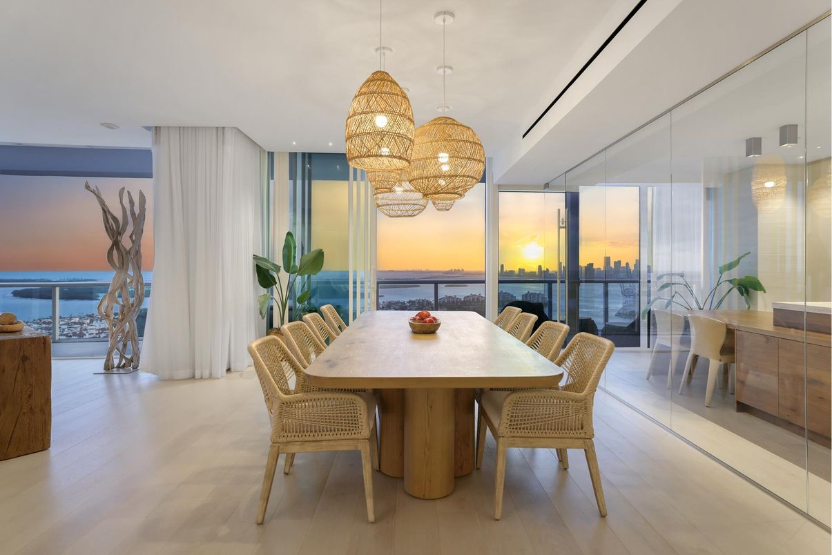 Chandelier, Dining room, Interior, Pendant Lights, Recessed Lighting, Water, Wood Texture Flooring