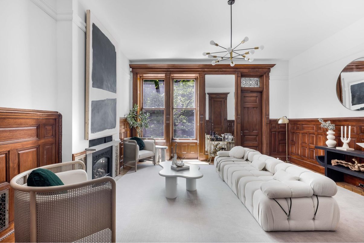 Fireplace, Interior, Living room, Pendant Lights