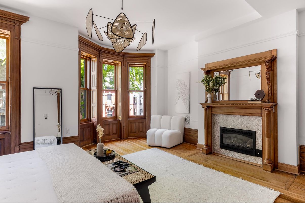 Fireplace, Interior, Pendant Lights, Wood Texture Flooring