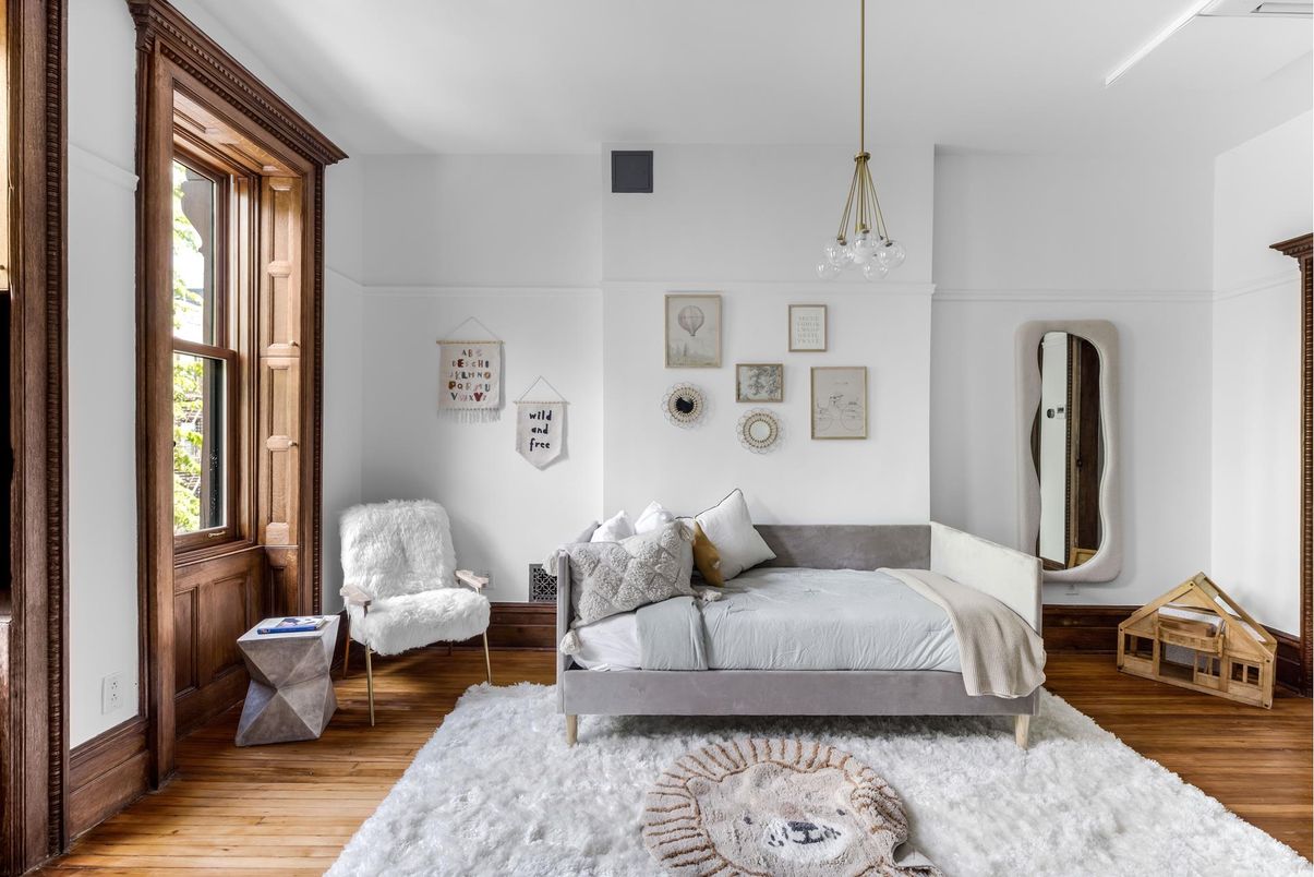 Bedroom, Interior, Pendant Lights, Wood Texture Flooring