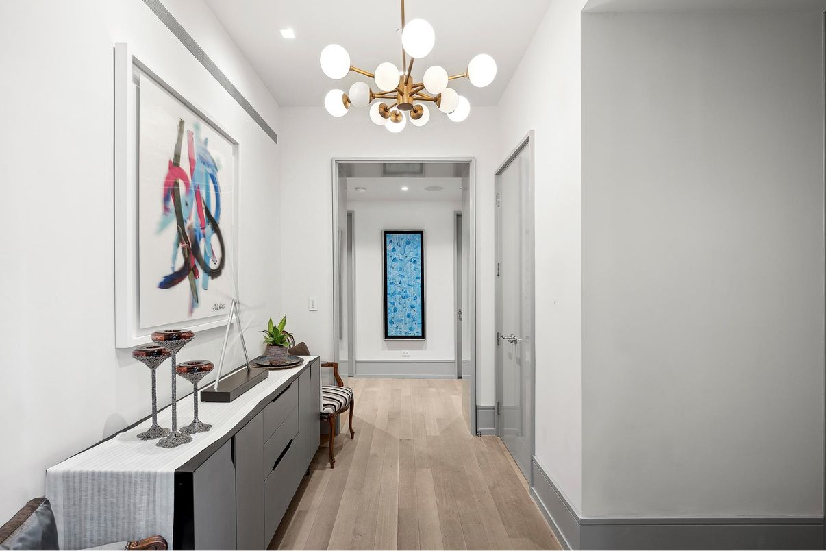 Interior, Pendant Lights, Recessed Lighting, Wood Texture Flooring