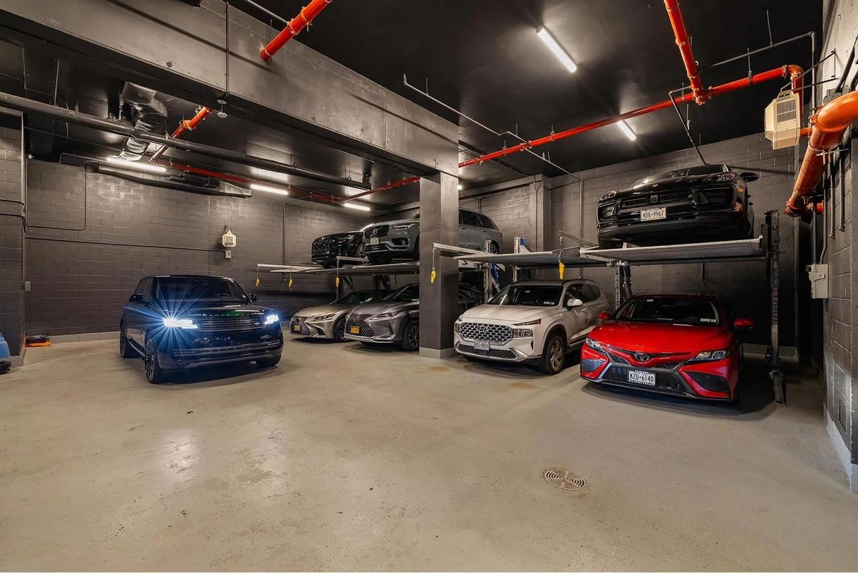 Garage, Interior