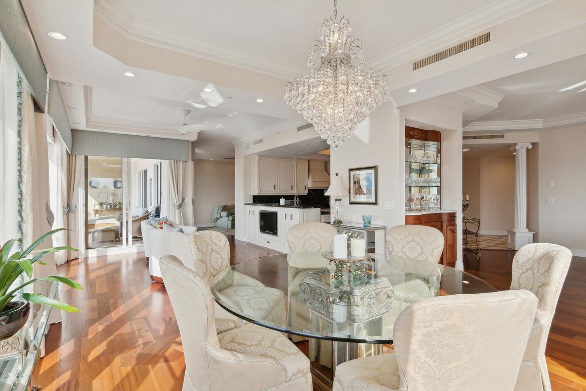 Chandelier, Dining room, Interior, Kitchen, Living room, Recessed Lighting, Wood Texture Flooring