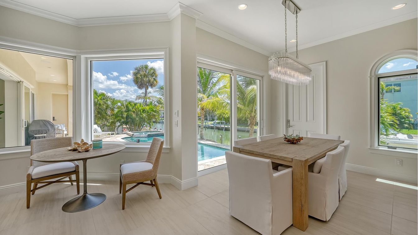 Chandelier, Dining room, Interior, Recessed Lighting