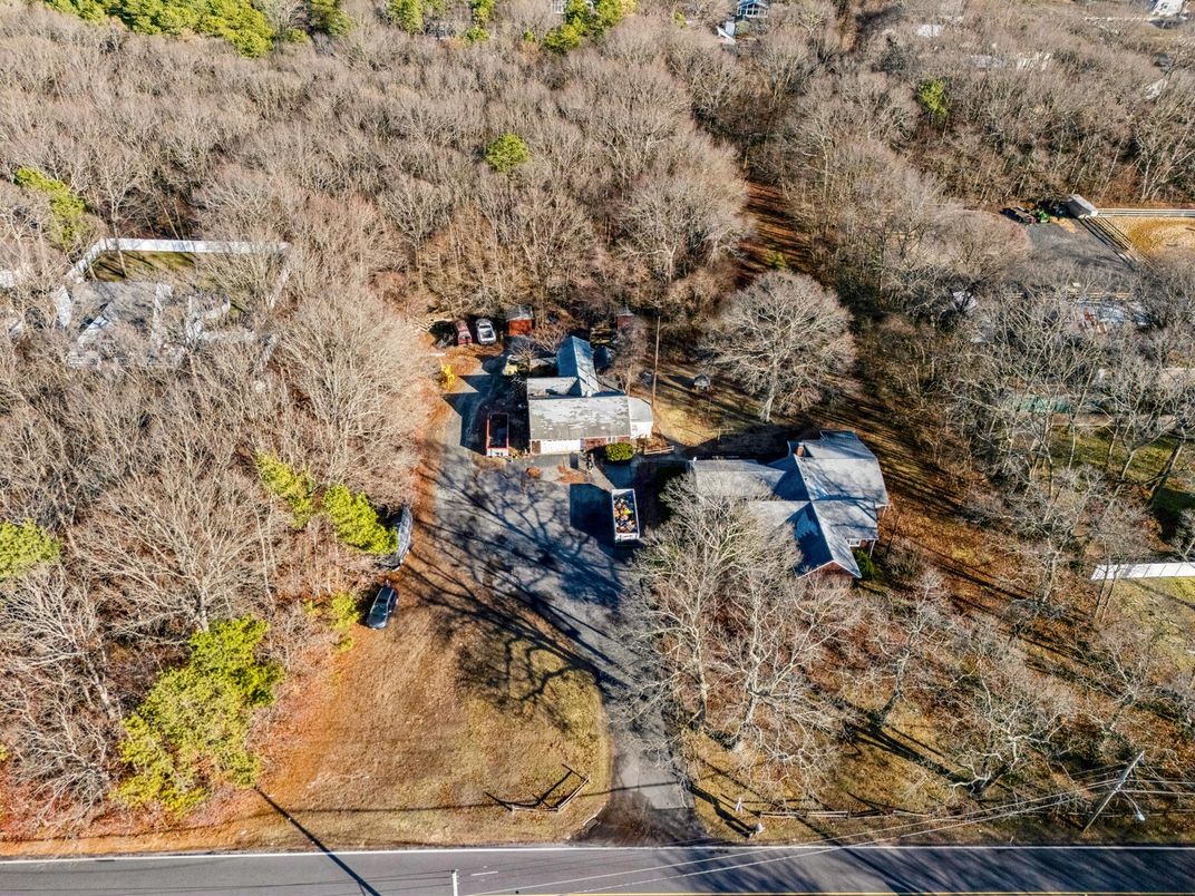 Exterior, Drone