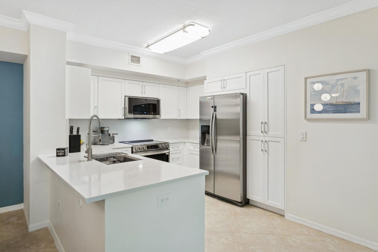 Interior, Kitchen, Stainless Steel Appliances