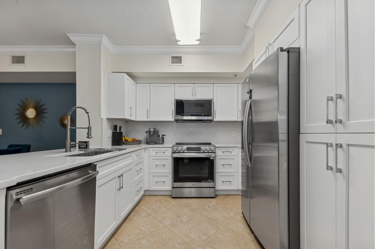 Interior, Kitchen, Stainless Steel Appliances