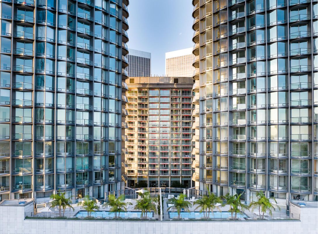 Exterior, Facade, Highrise