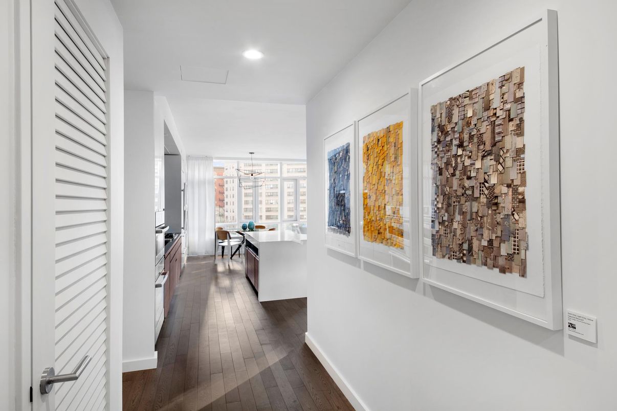 Interior, Pendant Lights, Recessed Lighting, Wood Texture Flooring