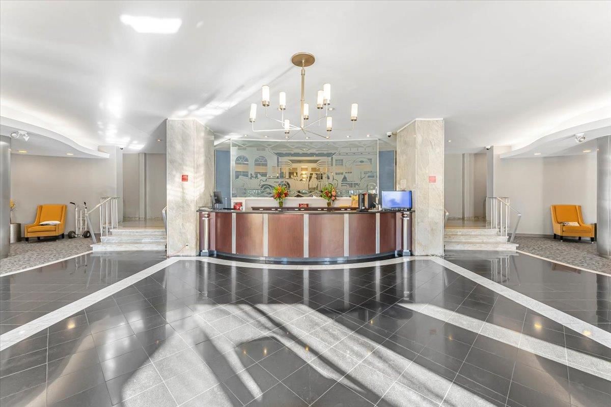 Chandelier, Interior, Recessed Lighting