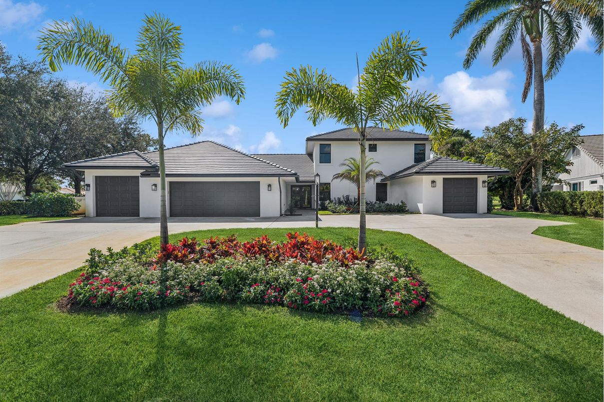 Attached, Backyard, Exterior, Facade, Ranch