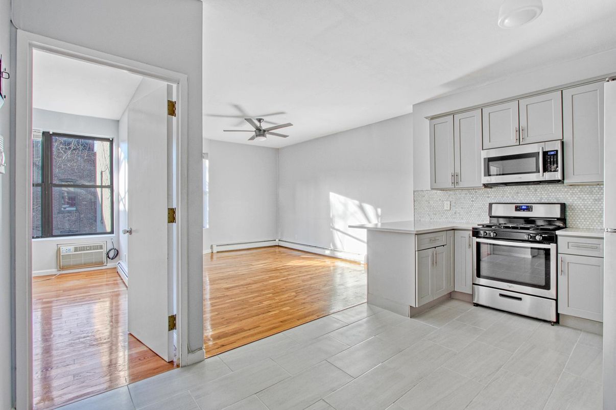 Interior, Kitchen, Stainless Steel Appliances, Wood Texture Flooring