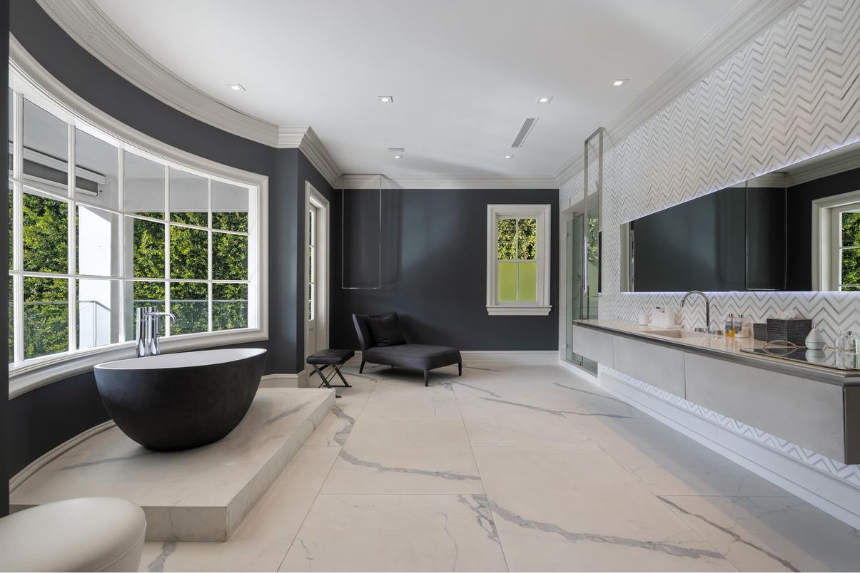 Bathroom, Free Standing Baths, Interior, Marble, Recessed Lighting