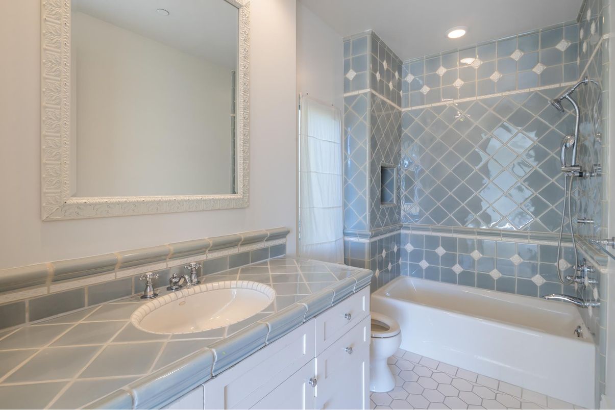 Bathroom, Interior, Recessed Lighting, Tile Countertops