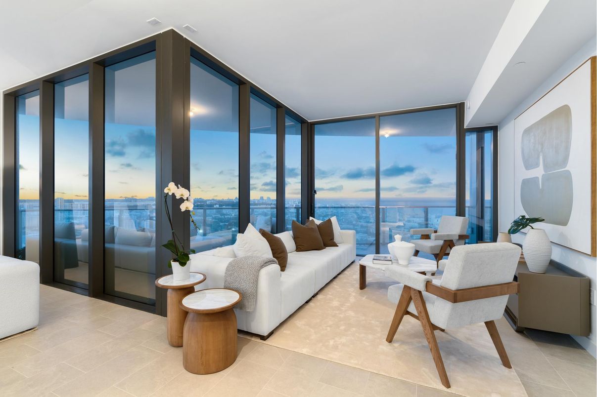 Interior, Living room, Water