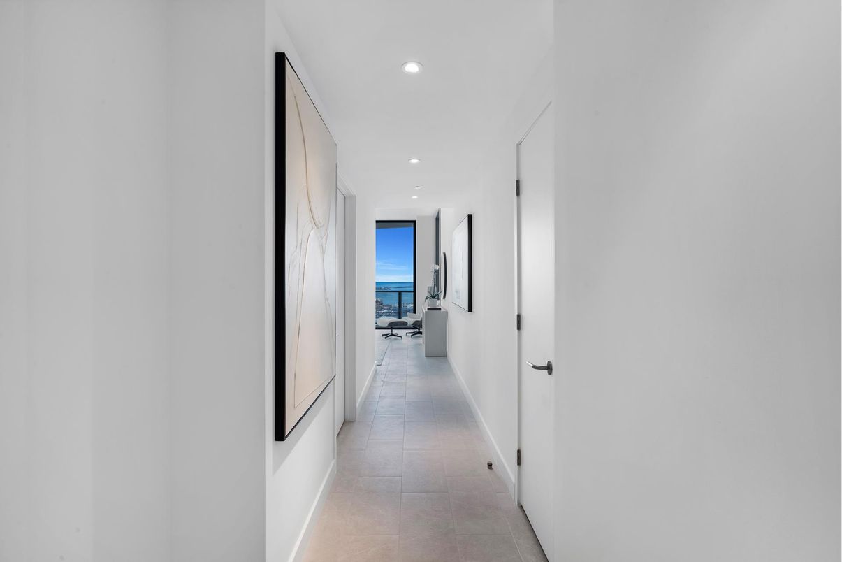 Interior, Recessed Lighting