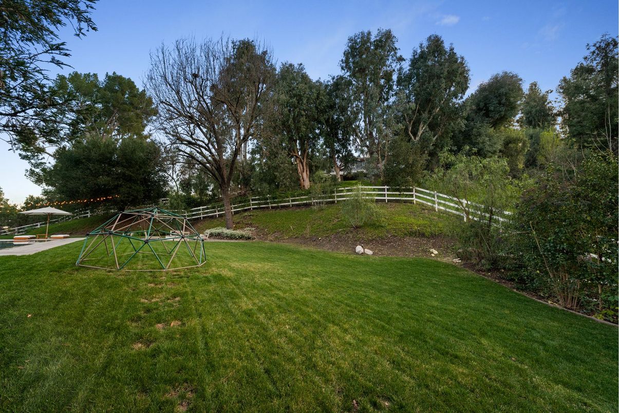 Backyard, Exterior, Playground