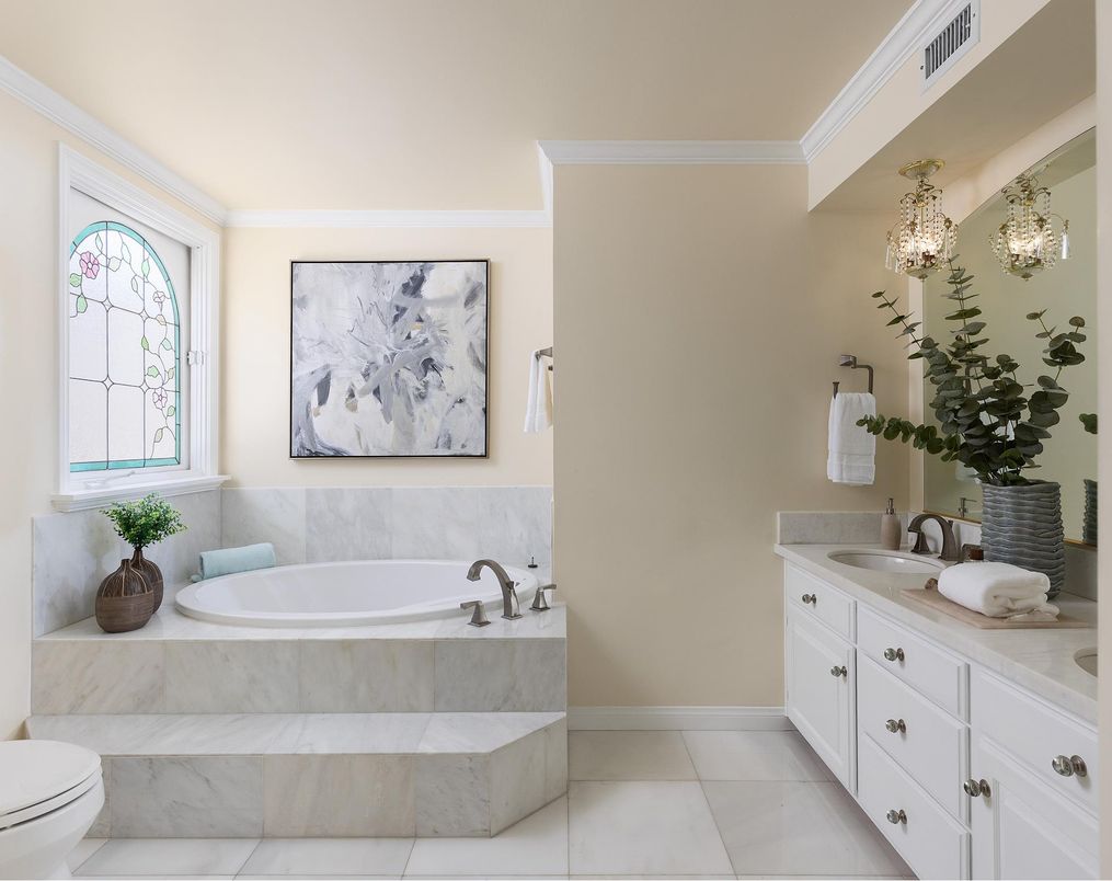 Bathroom, Dual Sink Vanities, Interior