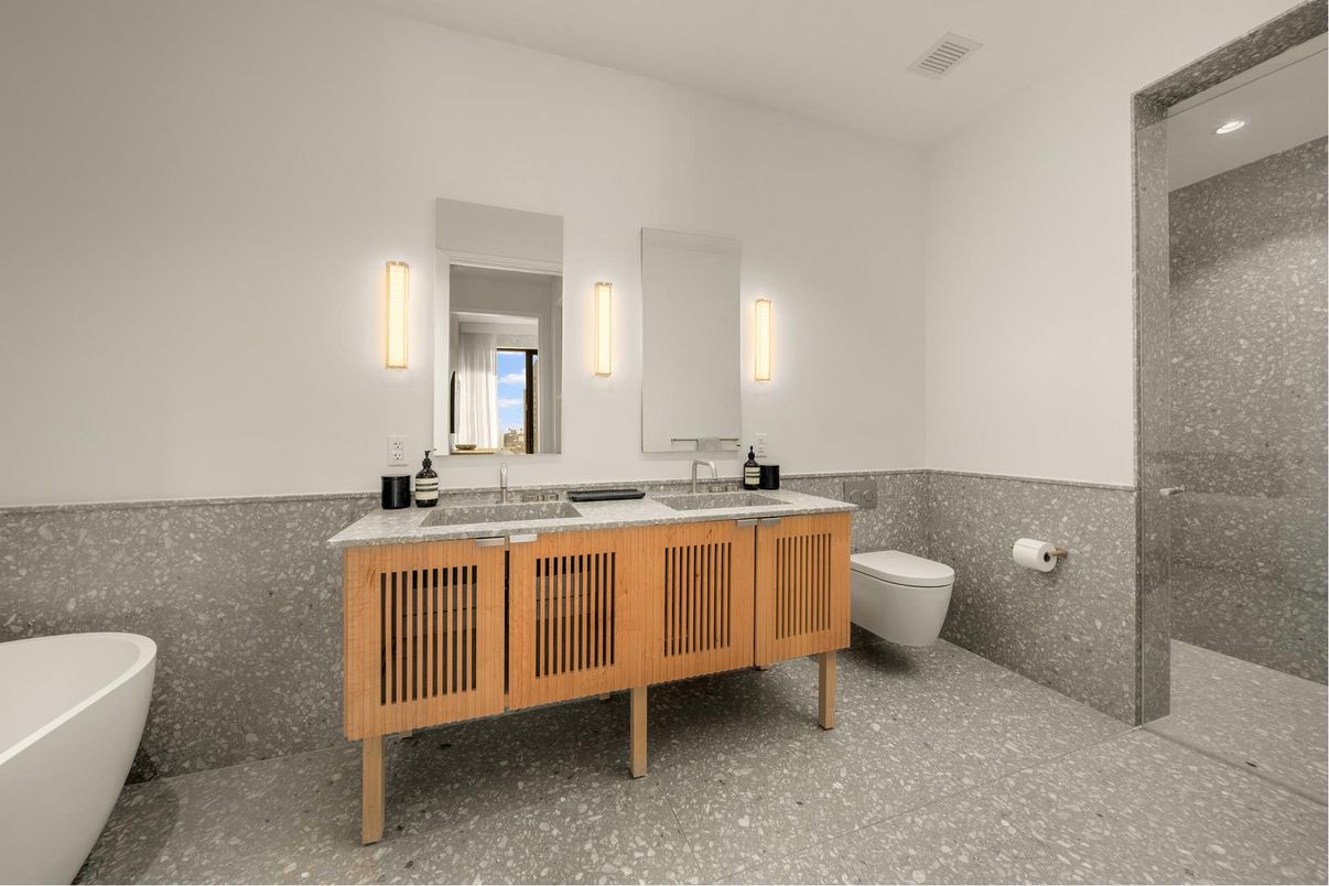Bathroom, Dual Sink Vanities, Free Standing Baths, Interior, Recessed Lighting