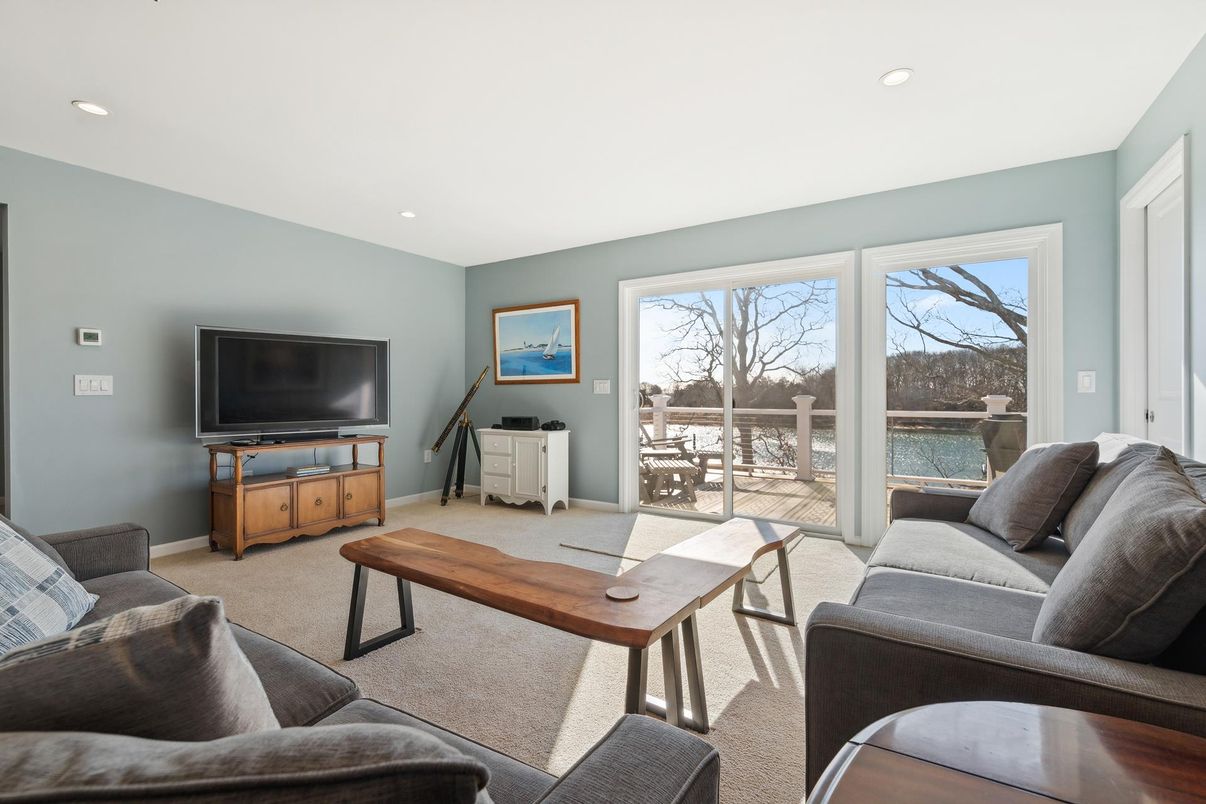 Interior, Living room, Recessed Lighting, Water