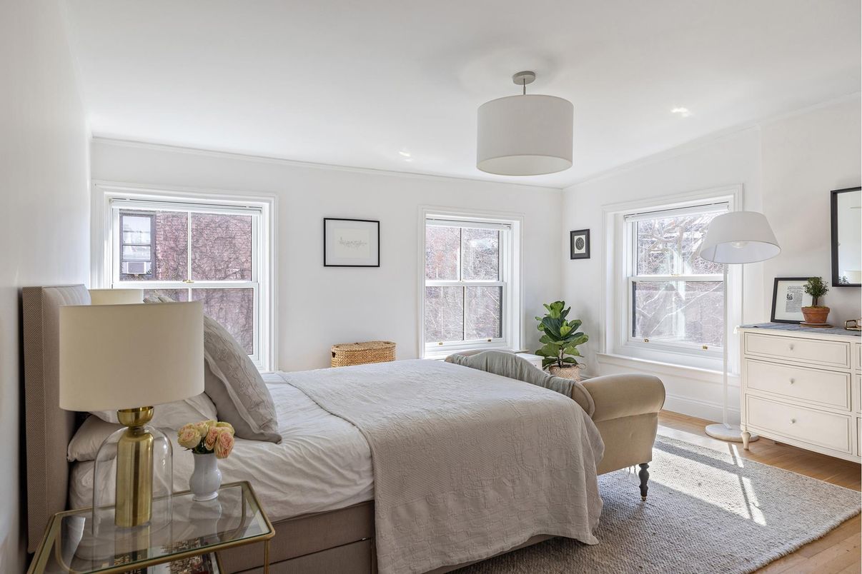 Bedroom, Interior, Pendant Lights, Wood Texture Flooring