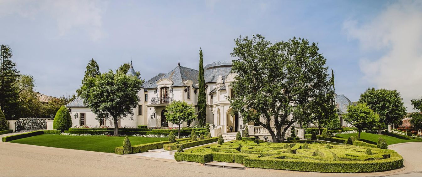 Backyard, Exterior, Facade, French Provincial