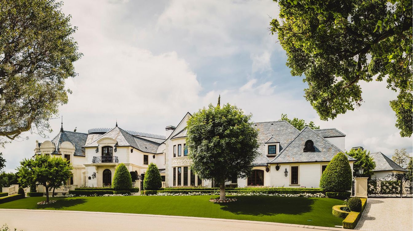 Backyard, Exterior, Facade, French Provincial