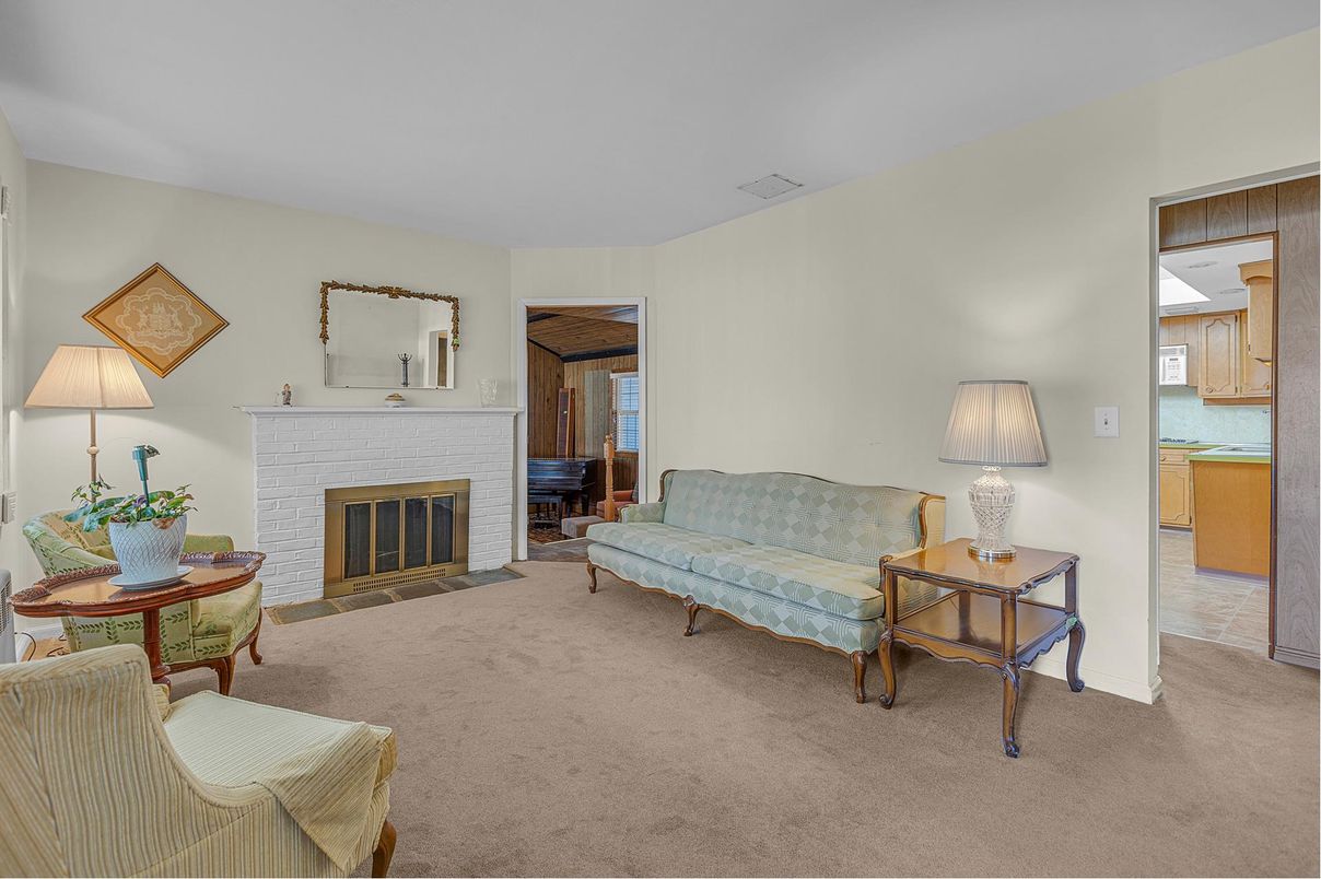 Fireplace, Interior, Living room