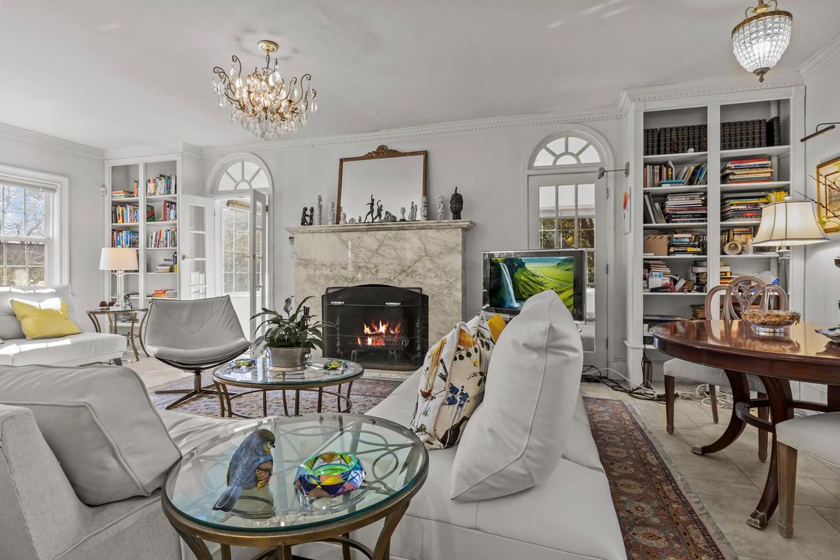 Chandelier, Fireplace, Interior, Living room
