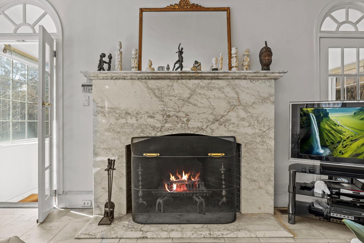 Fireplace, Interior