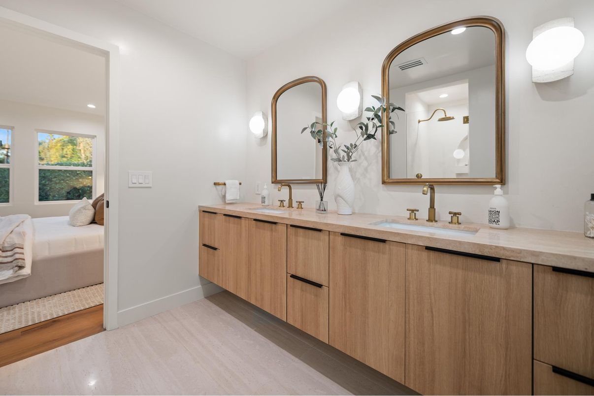 Bathroom, Dual Sink Vanities, Interior, Recessed Lighting, Wood Texture Flooring