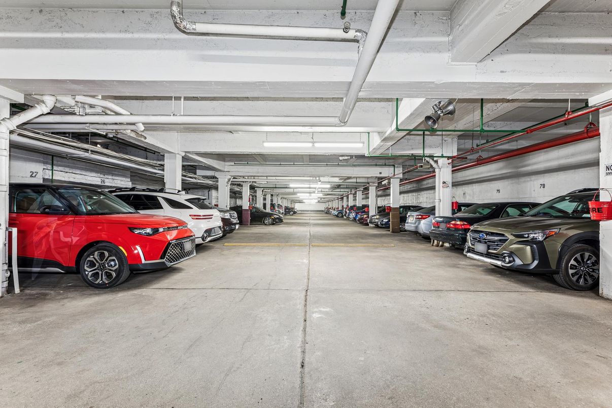 Garage, Interior