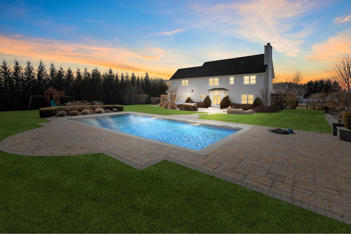 Backyard, Exterior, Pool