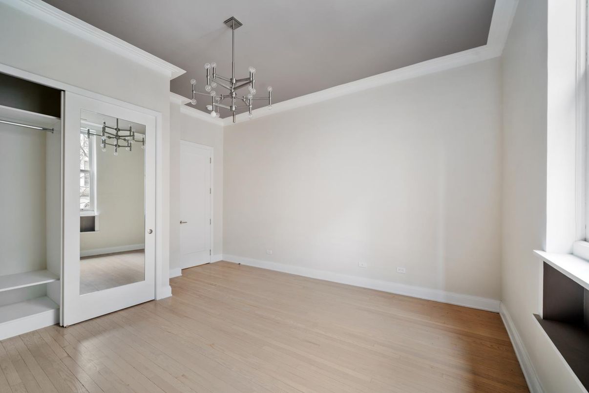 Empty room, Interior, Pendant Lights, Wood Texture Flooring