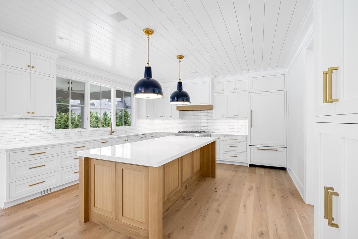 Interior, Kitchen, Pendant Lights, Wood Texture Flooring