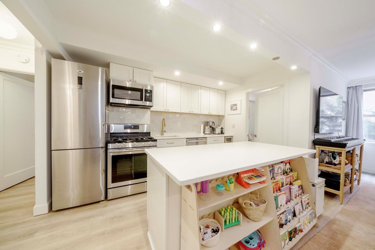 Interior, Kitchen, Recessed Lighting, Stainless Steel Appliances, Wood Texture Flooring